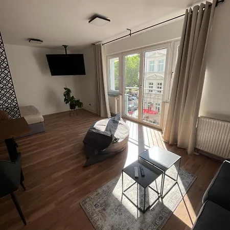 Schoene, Neu Sanierte Unterkunft In Belebter Region Apartment Leipzig